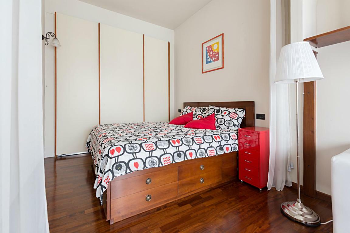 Apartamento Studio Downtown Fantastic Area Milán Exterior foto